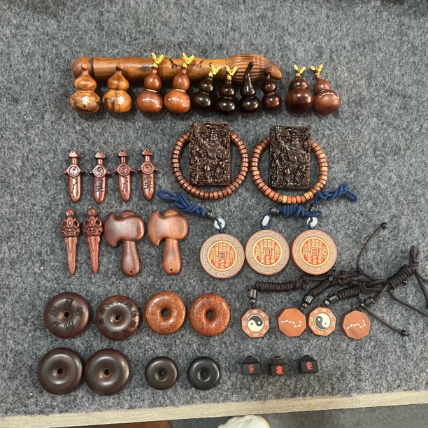 雷击枣木老料玉化料一物一拍以主播讲解实物为主