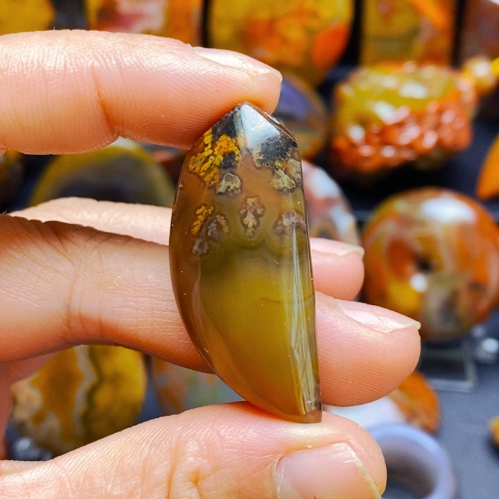 玛瑙/玉髓颈饰未镶嵌