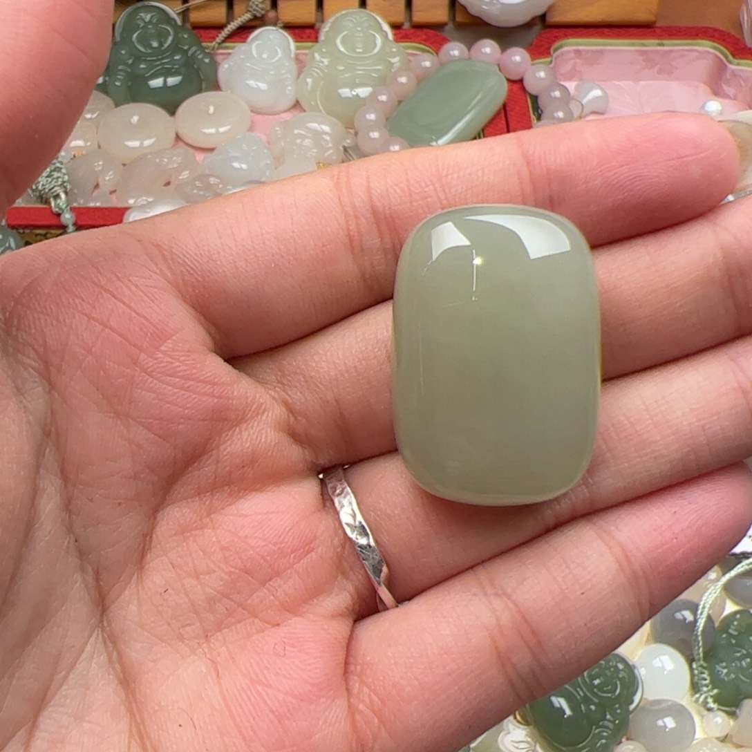 和田玉颈饰未镶嵌凌*