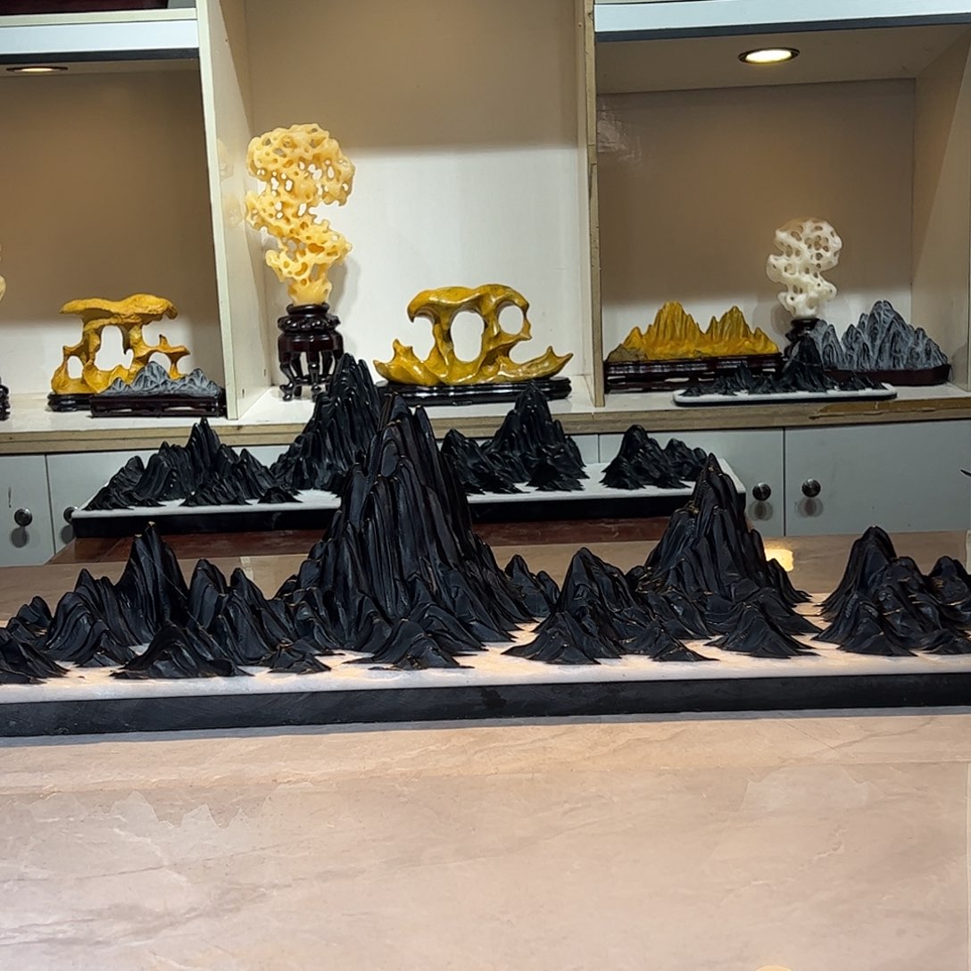 憨***哥灵璧奇石博览会摆件