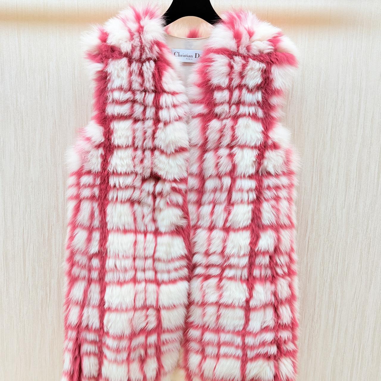 DIOR迪奥粉白马甲