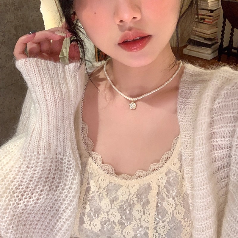 温柔法式山茶花珍珠项链女高级感轻奢小众choker精致毛衣链锁骨链