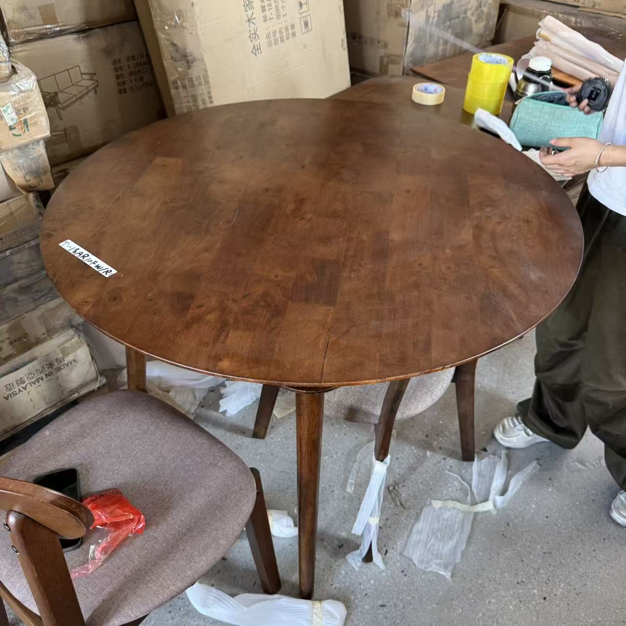(胡桃色)T/18AR10FW/RN圆餐桌100*75cm【不包安装】库存尾货（三楼）