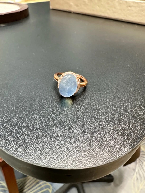 冰透海蓝大蛋面戒指