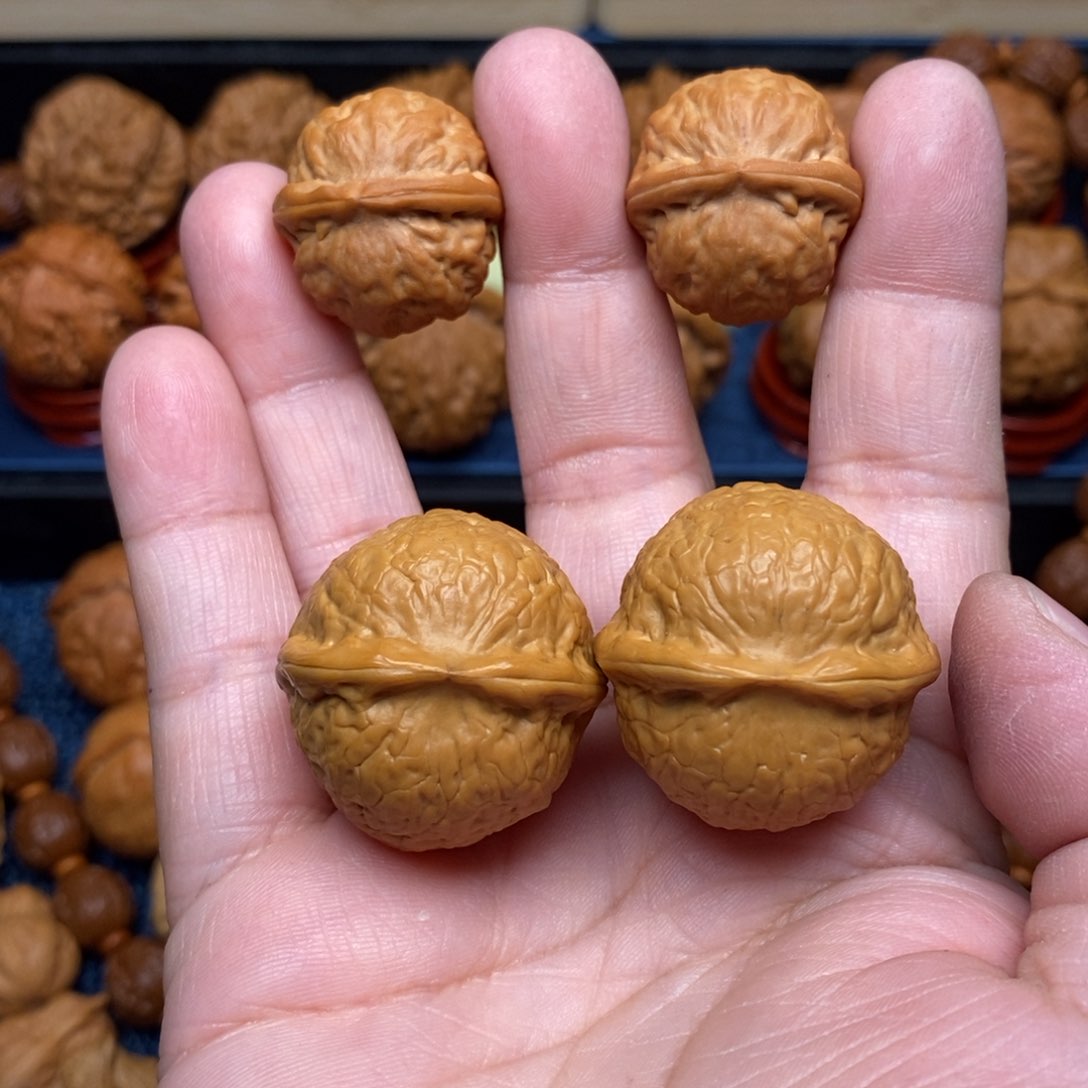 文玩核桃把件星*?手捻