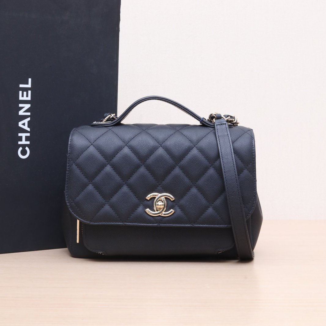 95新 Chanel/香奈儿 -488【小花Han】 口盖邮差包 中号黑色浅金扣包
