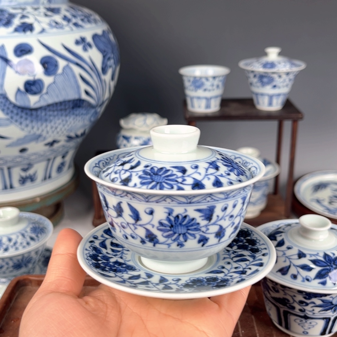 李***数青花扁菊三才盖碗