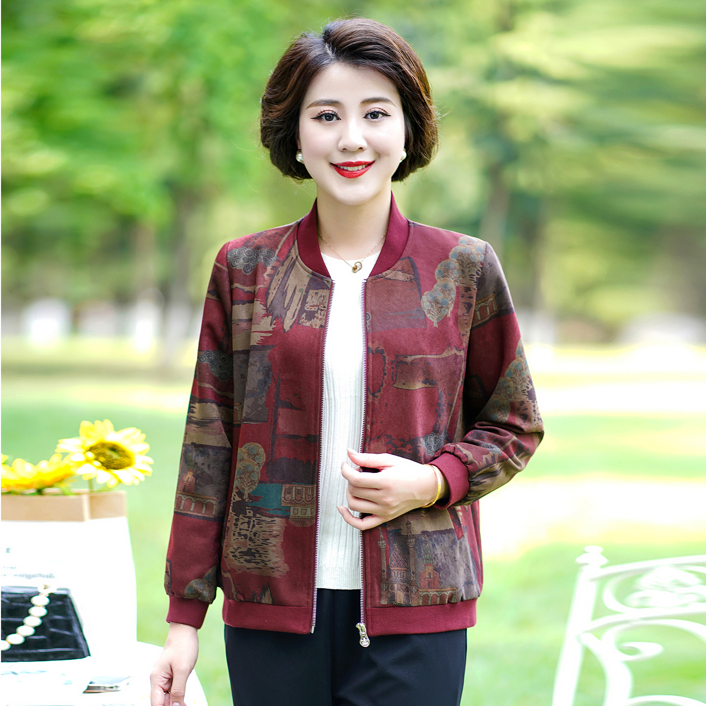 胖妈妈春秋短外套2025新款夹克衫加肥加大码时尚洋气奶奶女装上衣