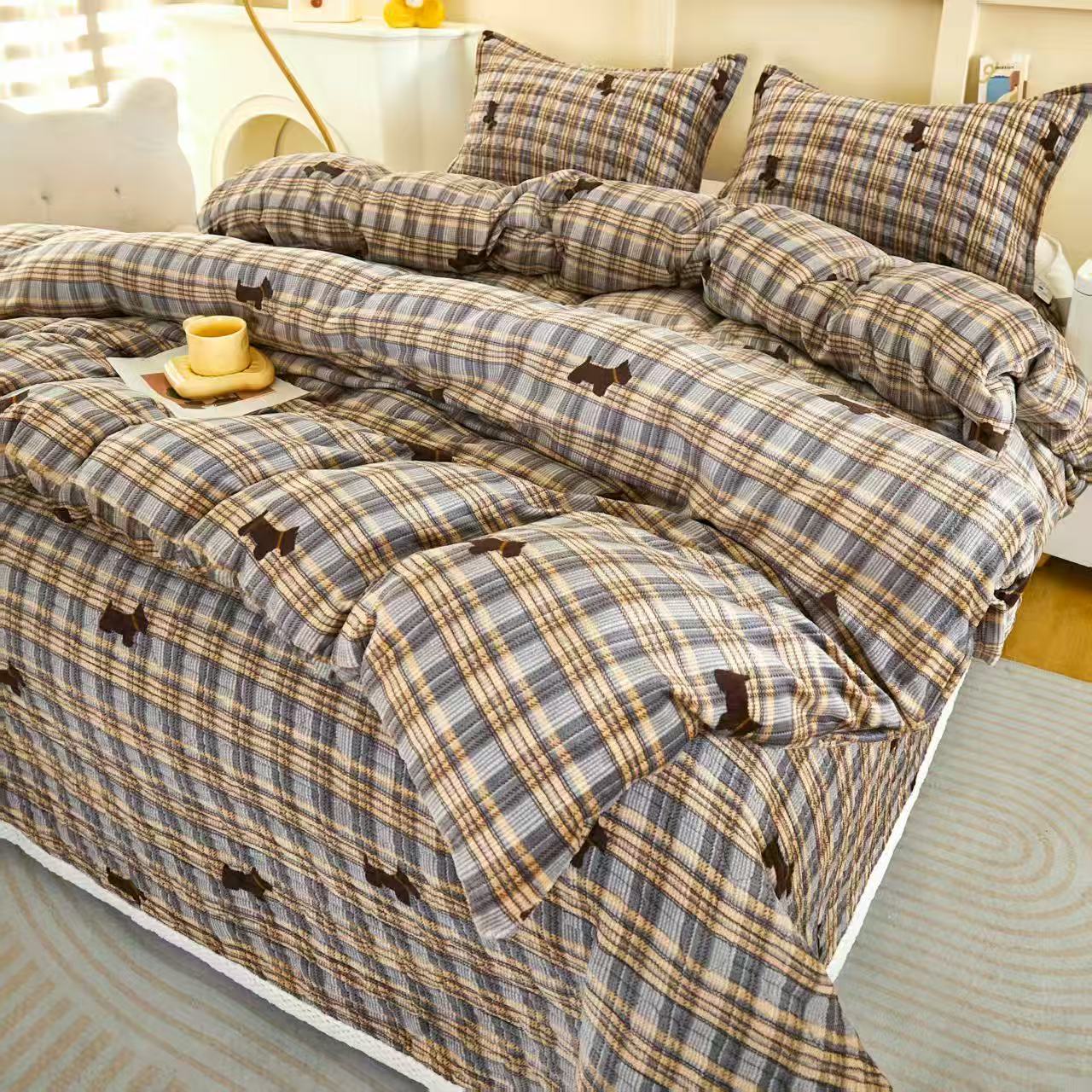 6896牛奶绒床毯-AYF