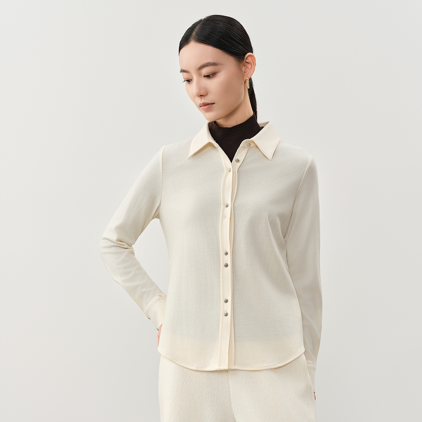 【谷邦L+】绵羊毛纯色衬衫女2025冬季新款G3411128