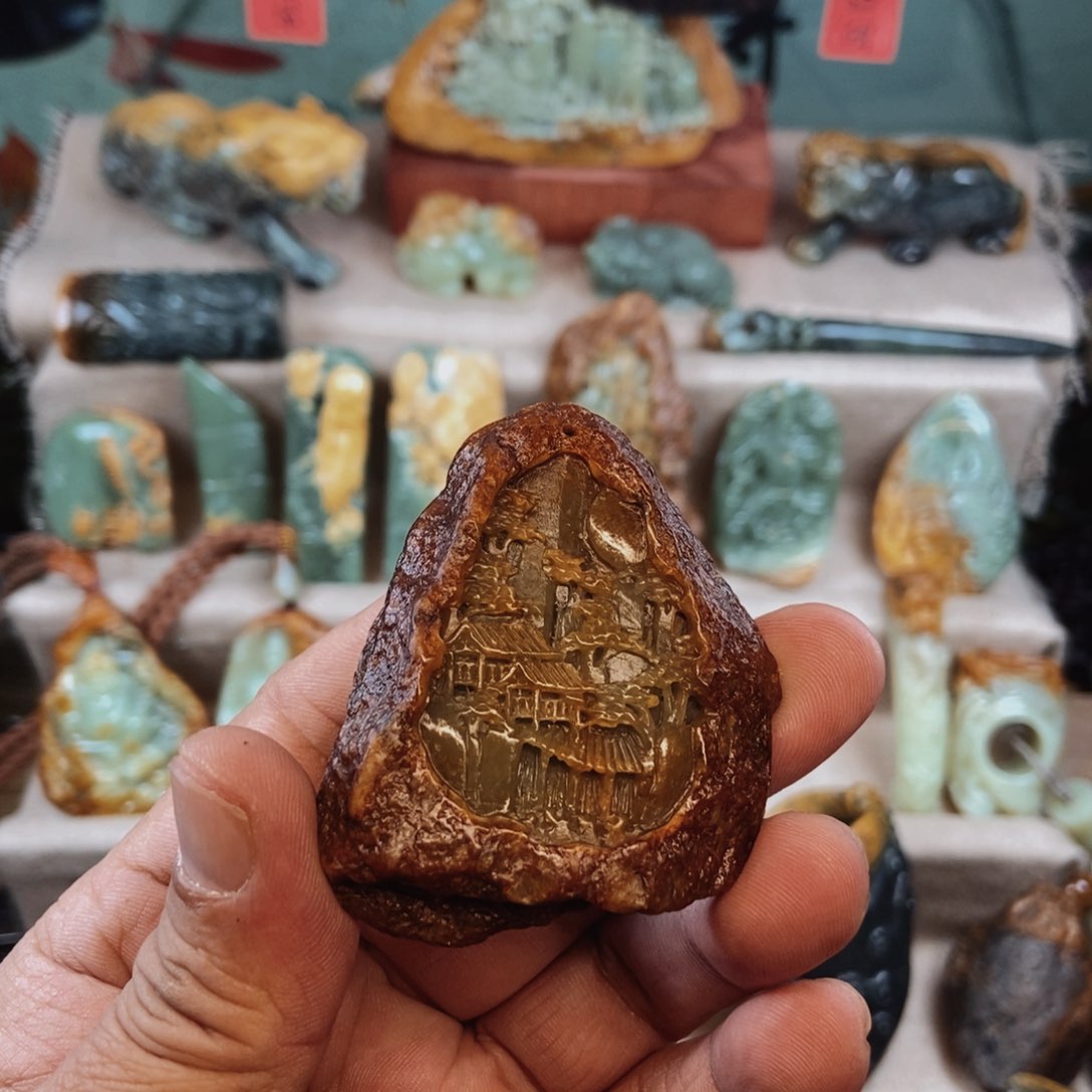 岫岩河磨玉（透闪石质玉）挂件未镶嵌编****八