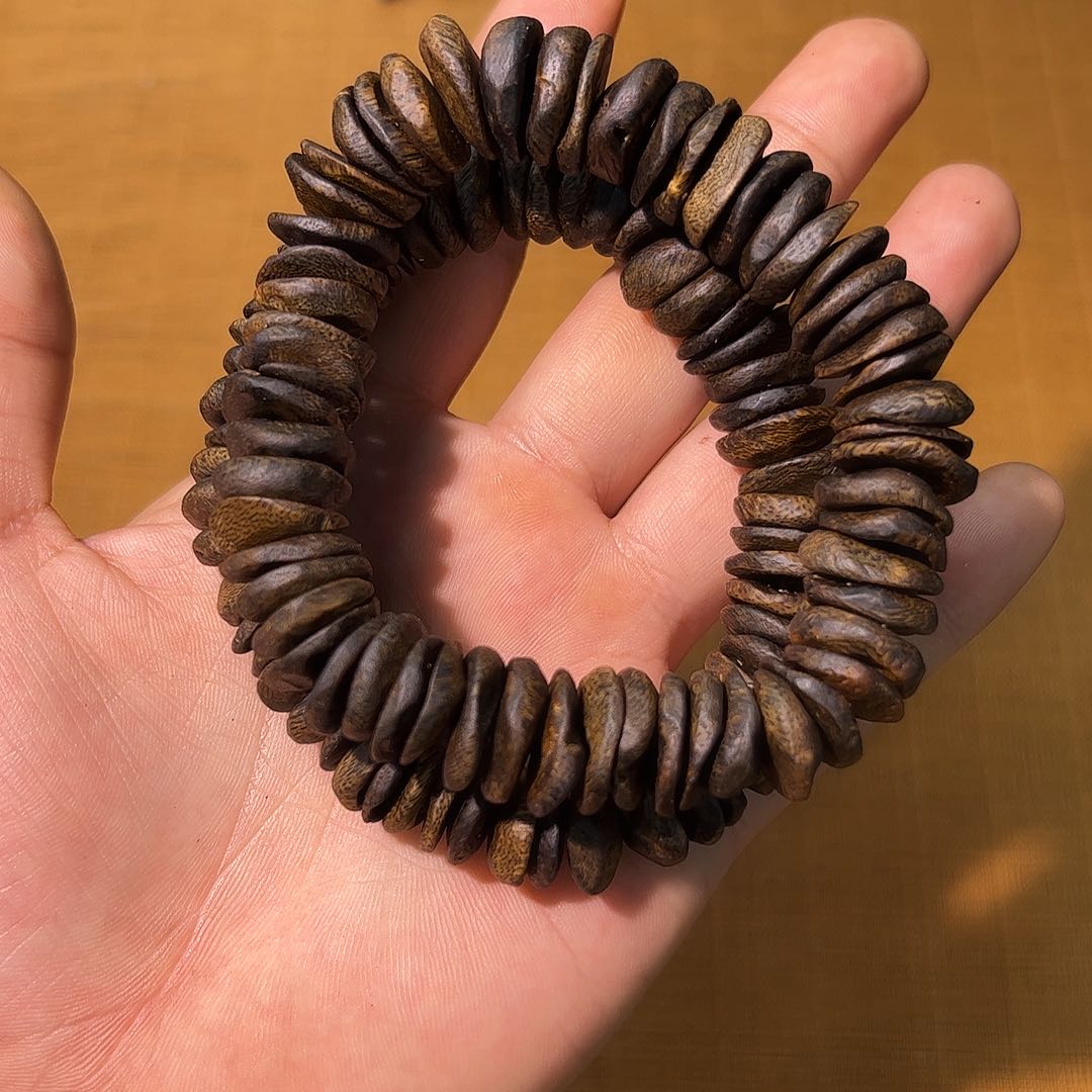 沉香手串随形单圈沉水14mm 30克多样性发一条