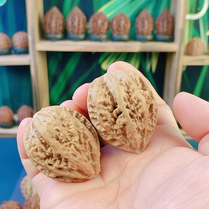 吊坠文玩核桃碎花鳞甲37尺
