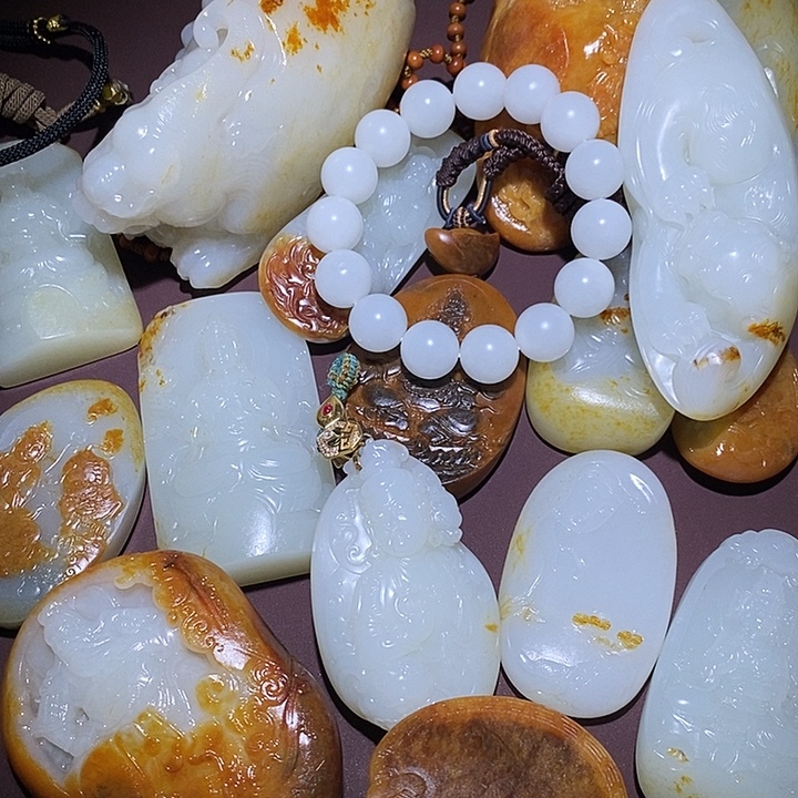 和田玉（糖玉）未镶嵌颈饰