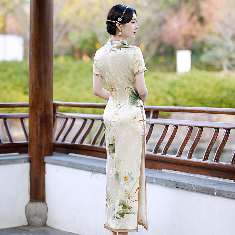 125长 L117杏白手工正宗真丝桑蚕丝荷叶莲花高端年轻气质改良旗袍