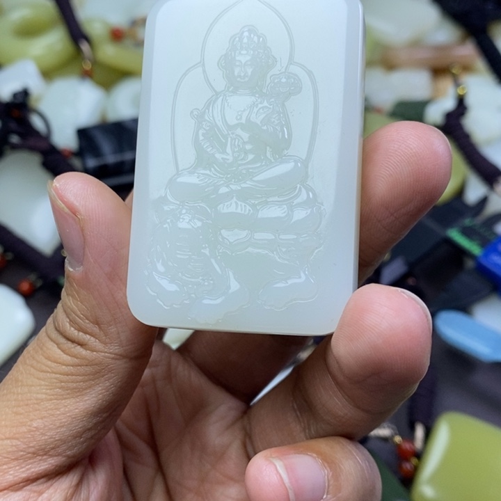 洋***和田玉未镶嵌颈饰