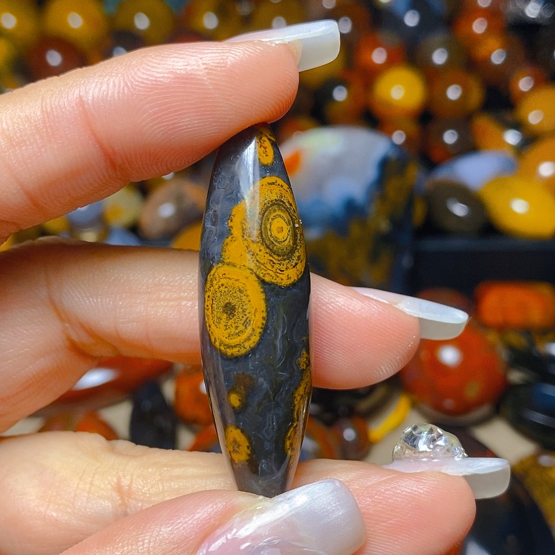 未镶嵌颈饰玛瑙/玉髓