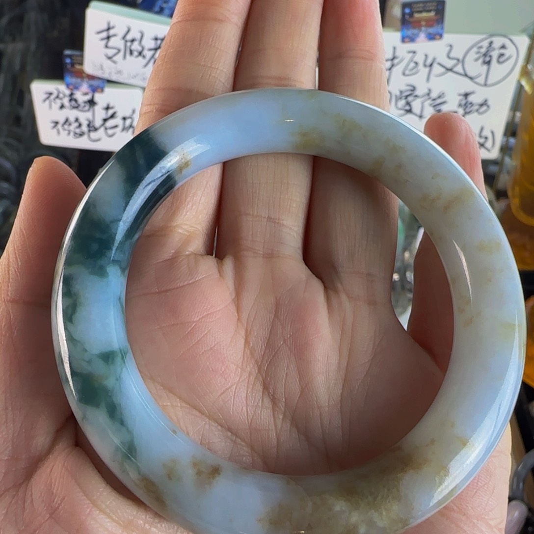 翡翠手镯未镶嵌老坑55