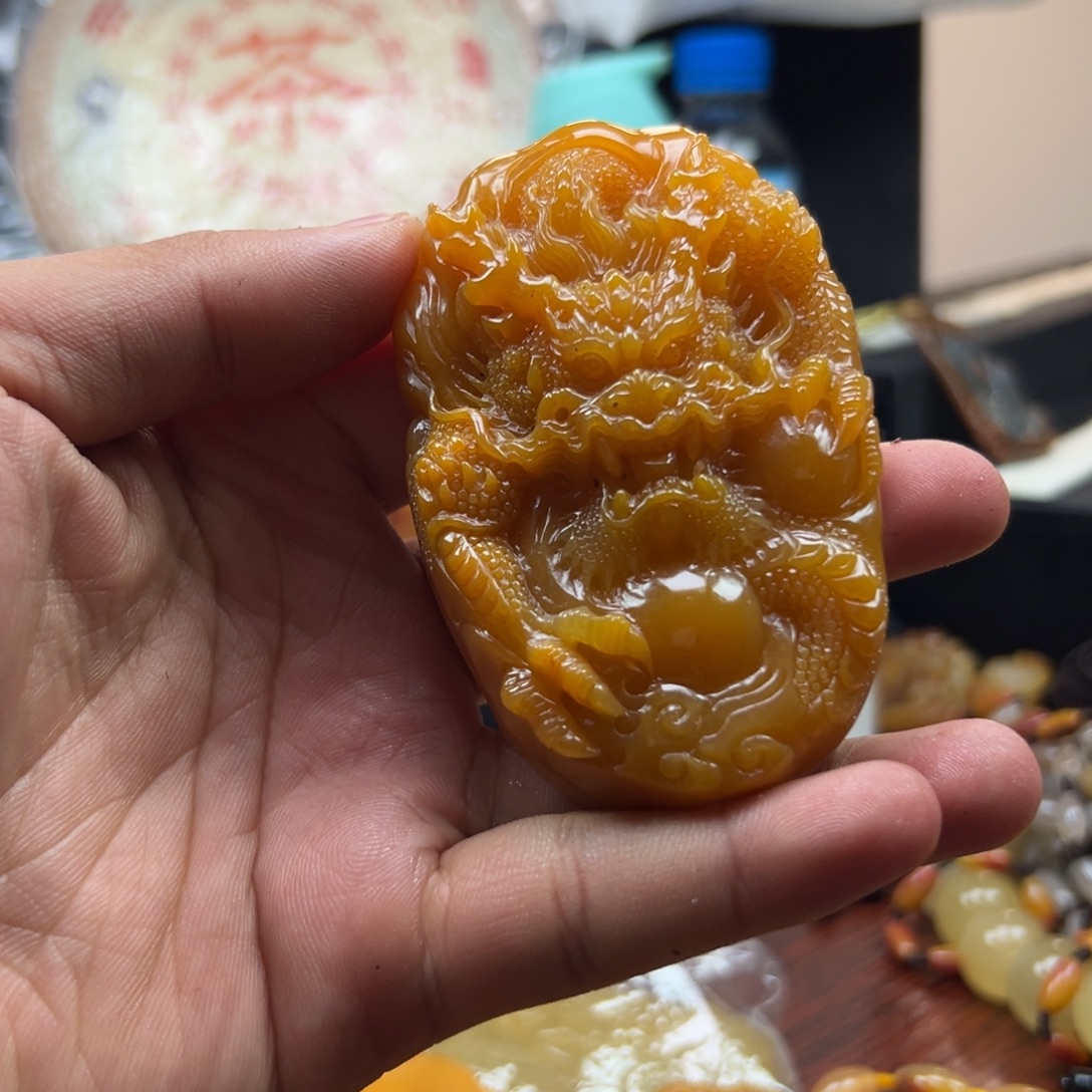 石英质玉（黄龙玉）未镶嵌hly