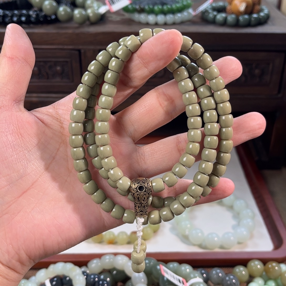 和田玉未镶嵌手链