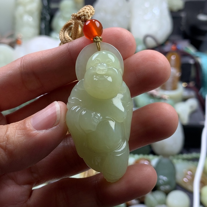 和田玉颈饰未镶嵌