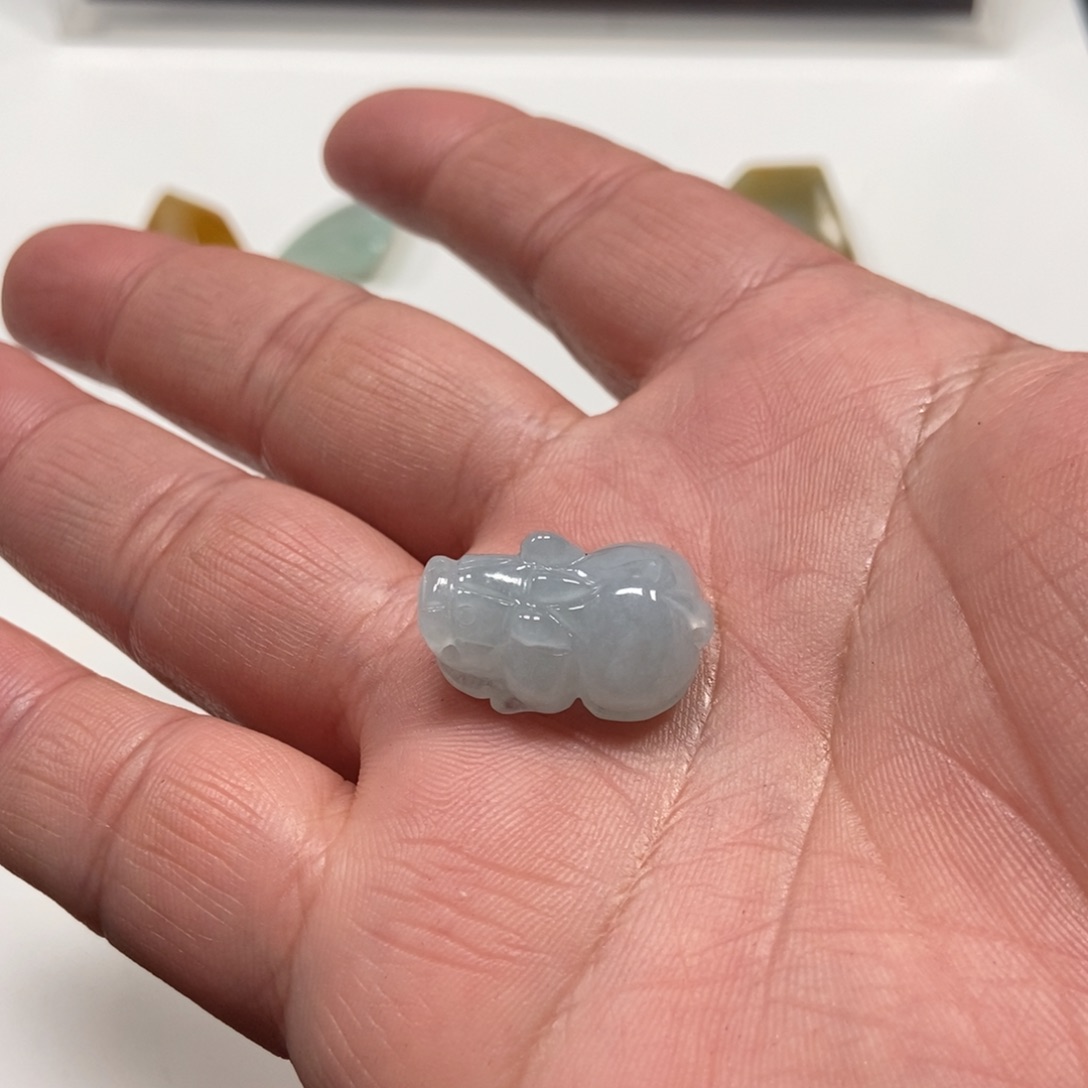 翡翠戒指未镶嵌翡翠