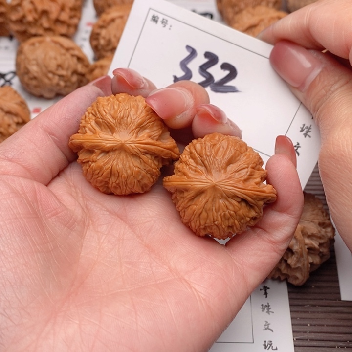 文玩核桃吊坠€****^37正莫332