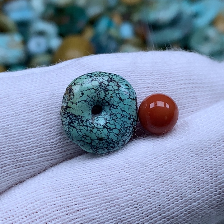 南红玛瑙未镶嵌珠宝奇石