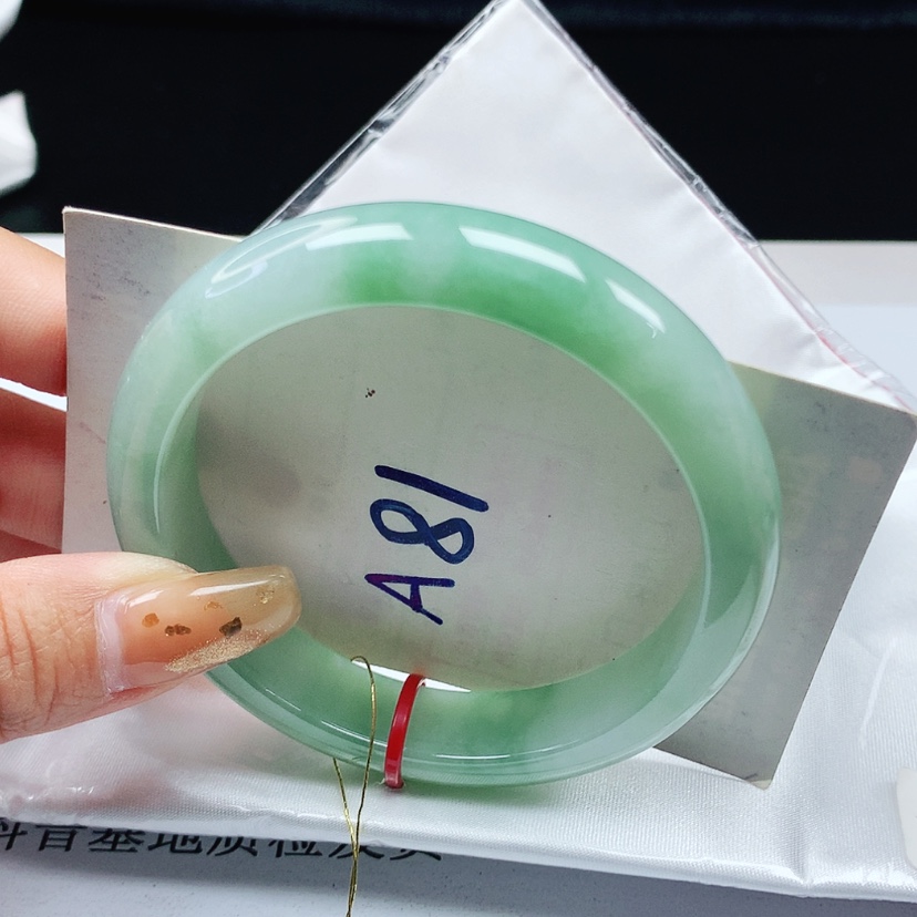 【闪购商品】翡翠手镯未镶嵌 正圈58