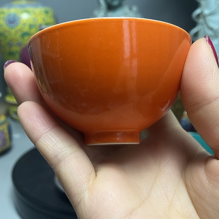 珊瑚红茶盏釉色精美