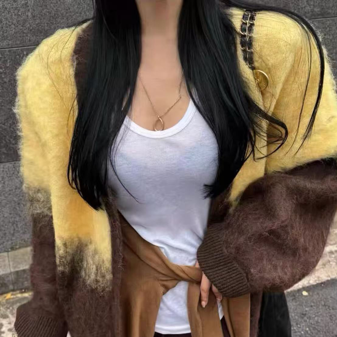 LATTE正版冬季新款 黄色咖色拼色很厚实的大毛衣外套女