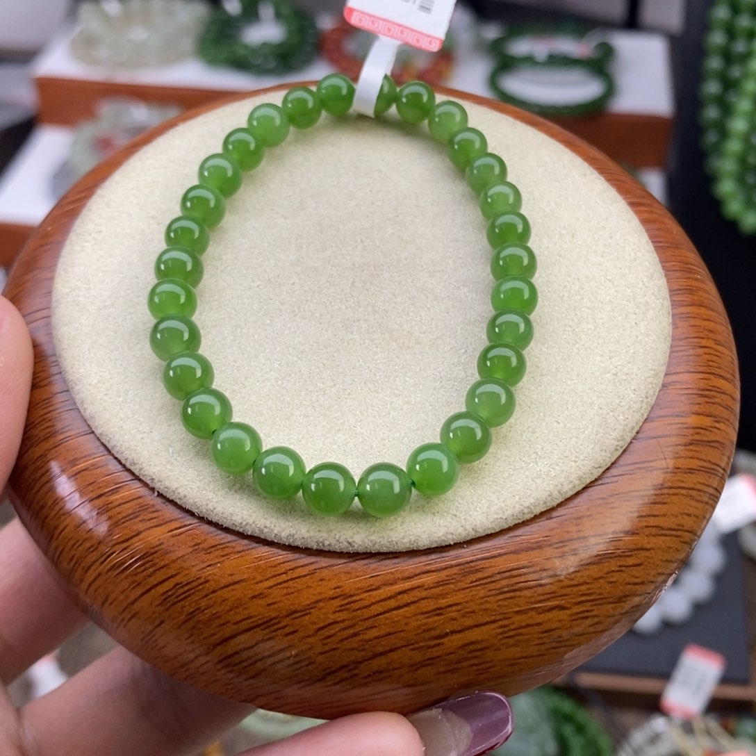 和田玉手串未镶嵌壹*碧玉卡6果阳绿
