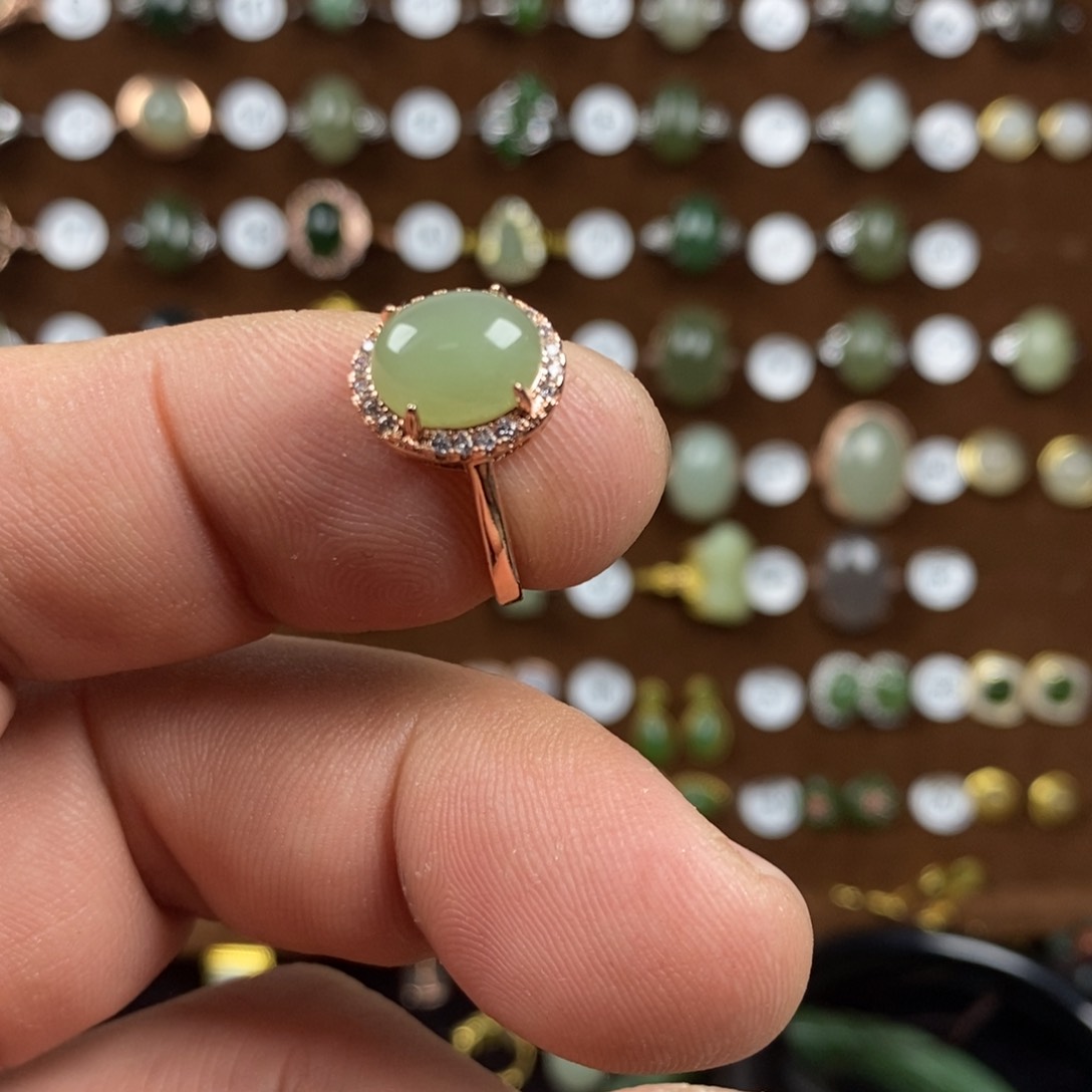 和田玉（碧玉）戒指合金