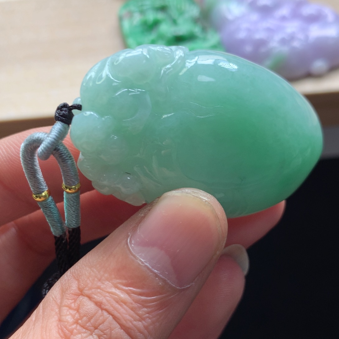 颈饰未镶嵌翡翠吊坠