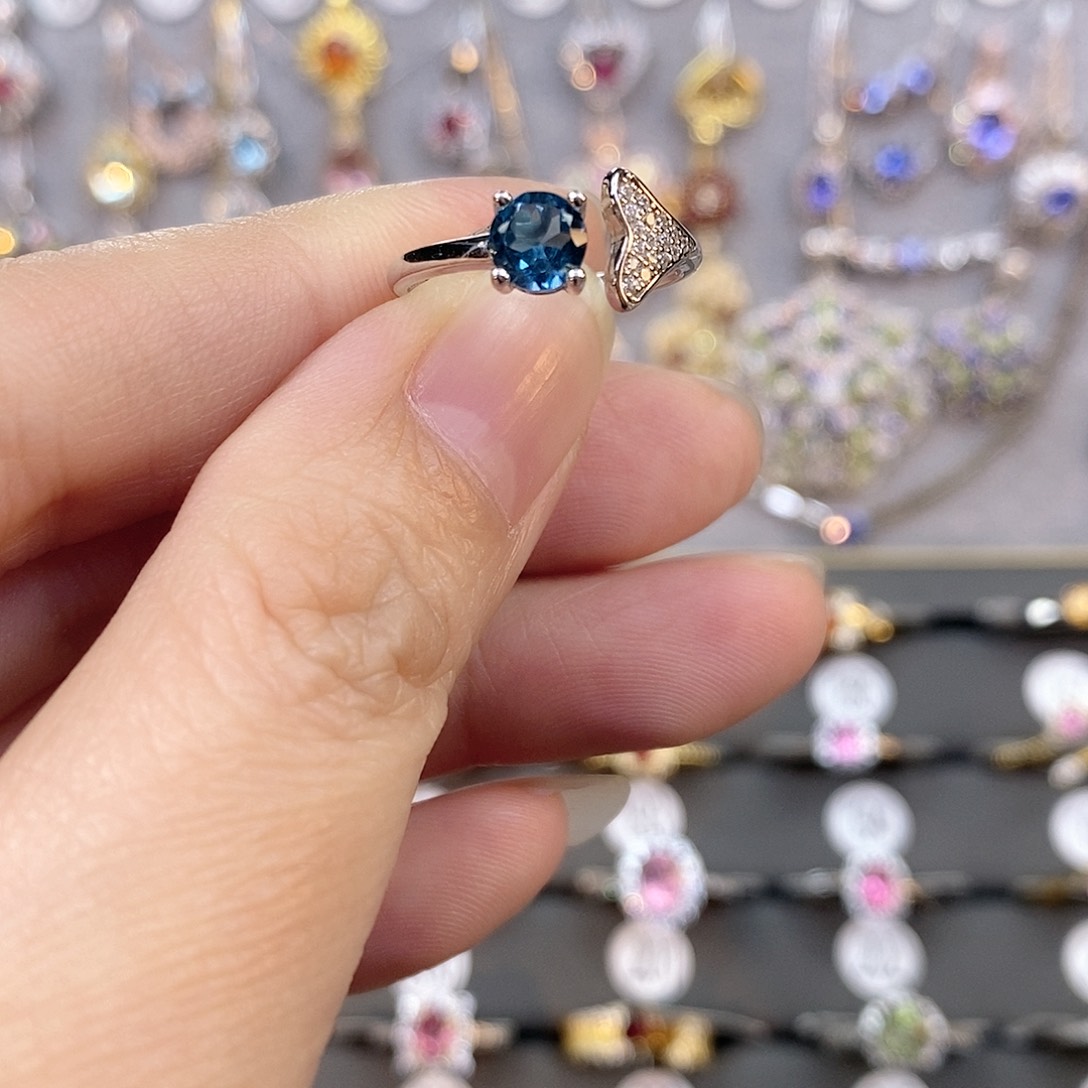 托帕石戒指银S925镶嵌