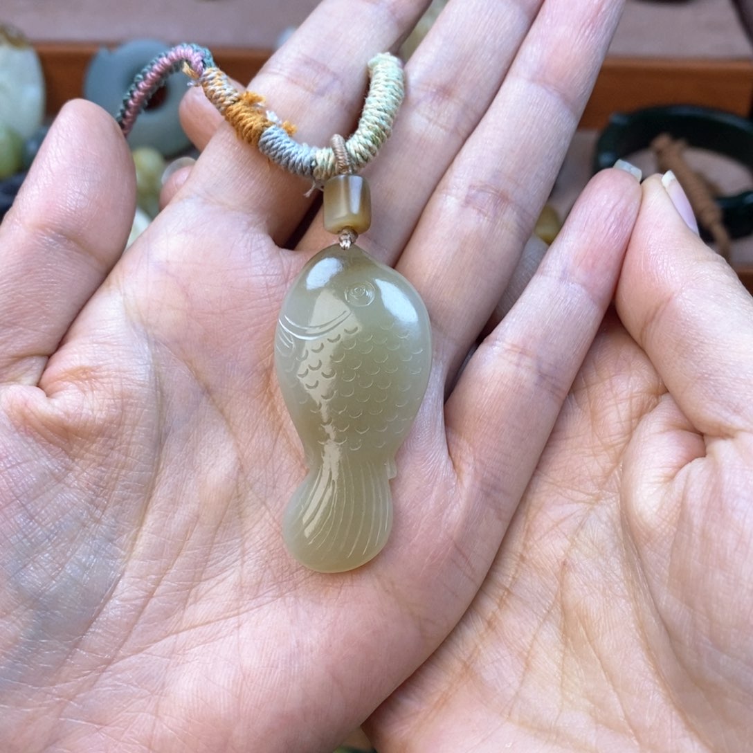 和田玉颈饰未镶嵌A**静