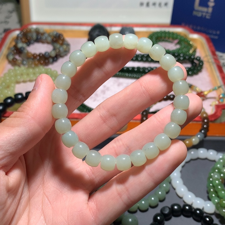 和田玉手串未镶嵌戈壁料糖青白玉 7/8
