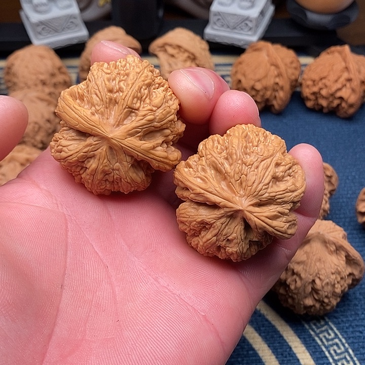 文玩核桃把件粗筋42修