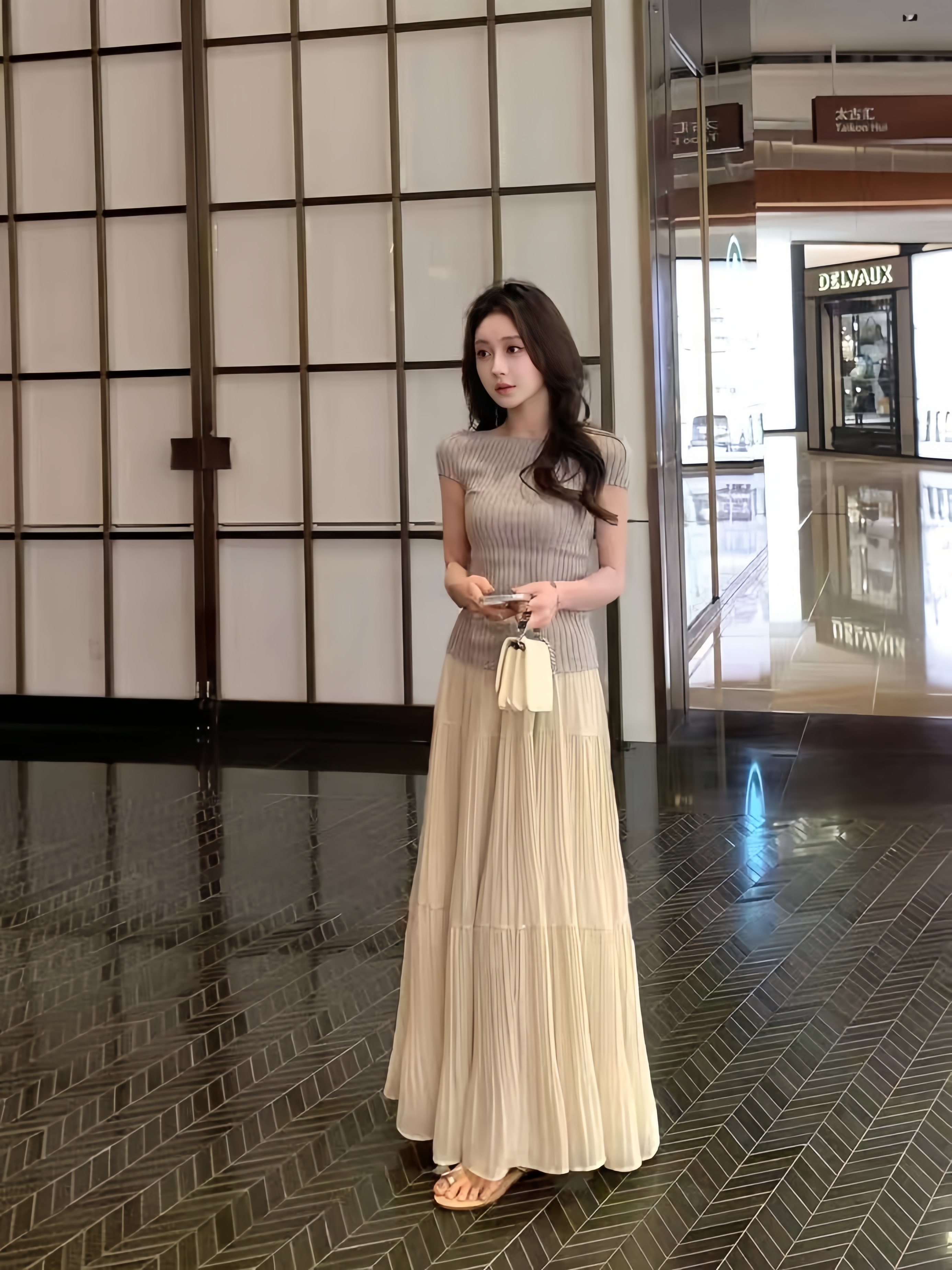 夏季女装套装2025新款一字肩针织上衣温柔时尚百搭气质蛋糕半身裙