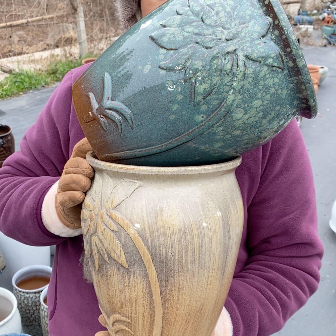 红陶口20高25～～～