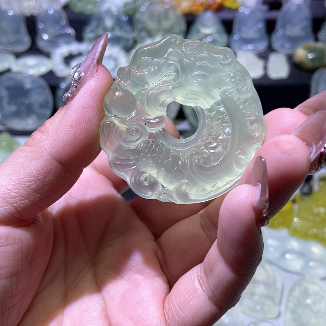 岫玉吊坠未镶嵌吊坠