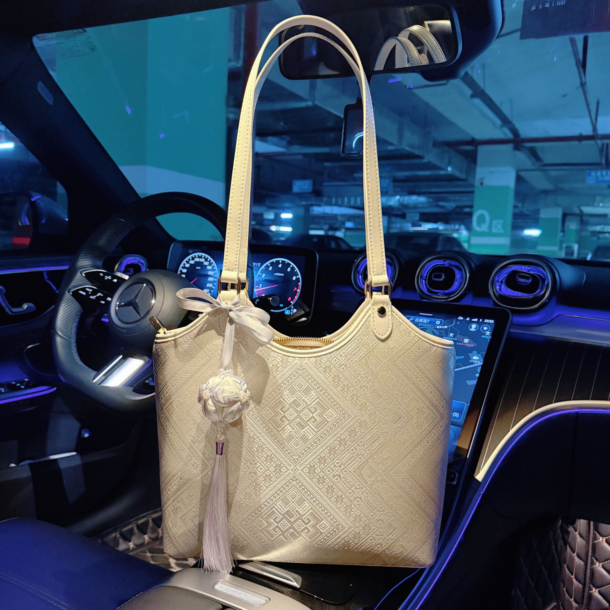 广西非遗时尚壮锦托特包通勤风小挎包大容量腋下托特包2025单肩包