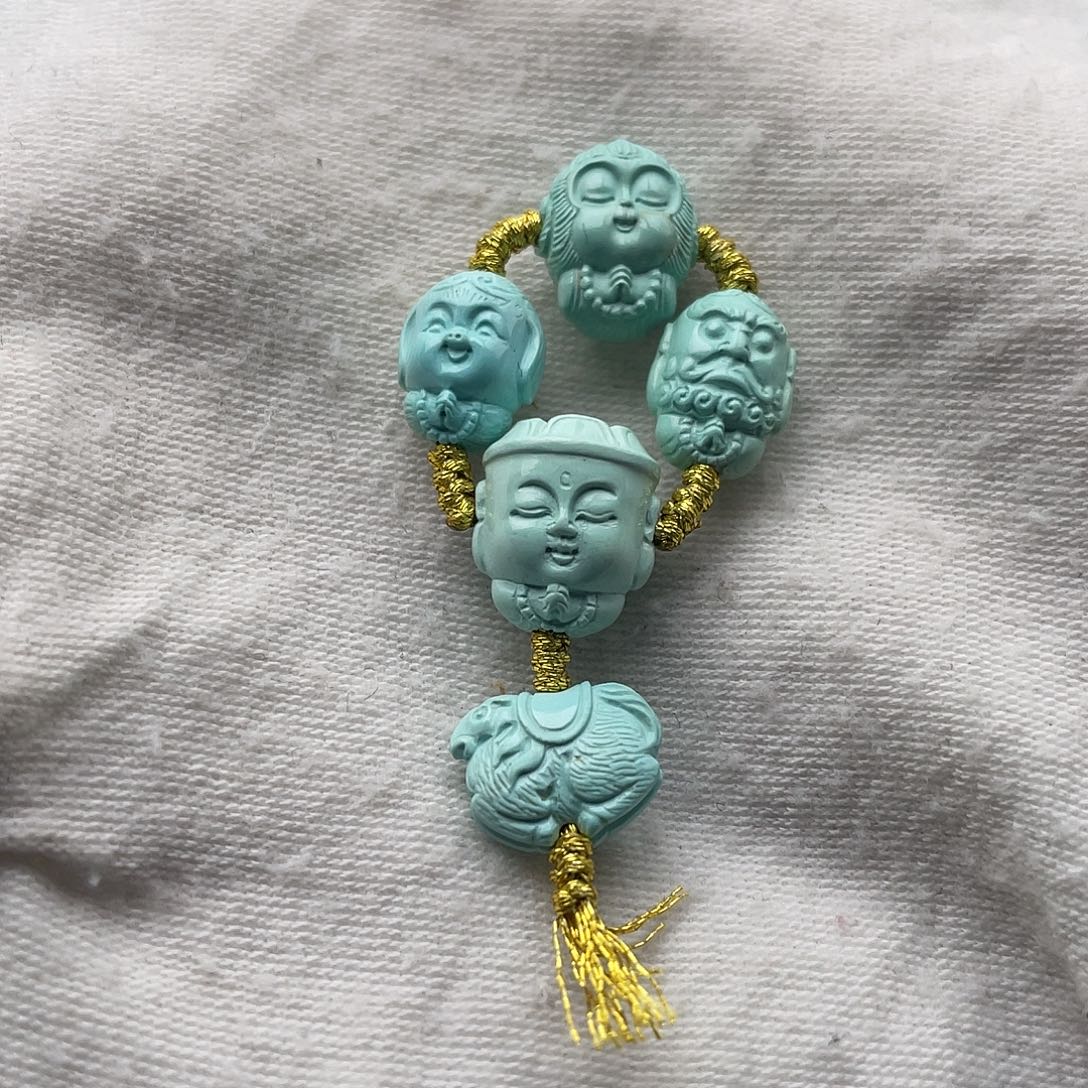 绿松石未镶嵌颈饰