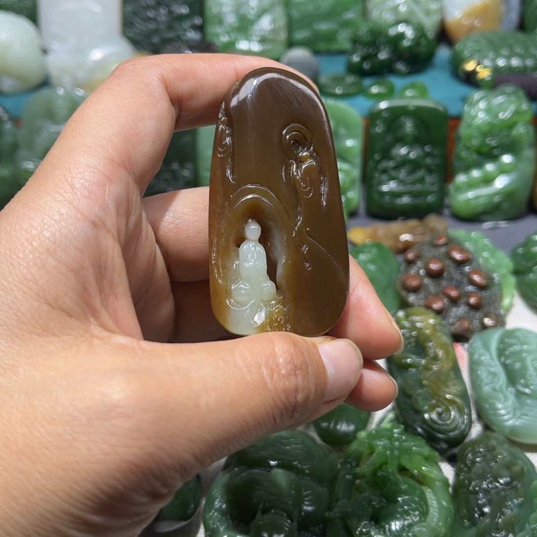 和田玉颈饰未镶嵌心*