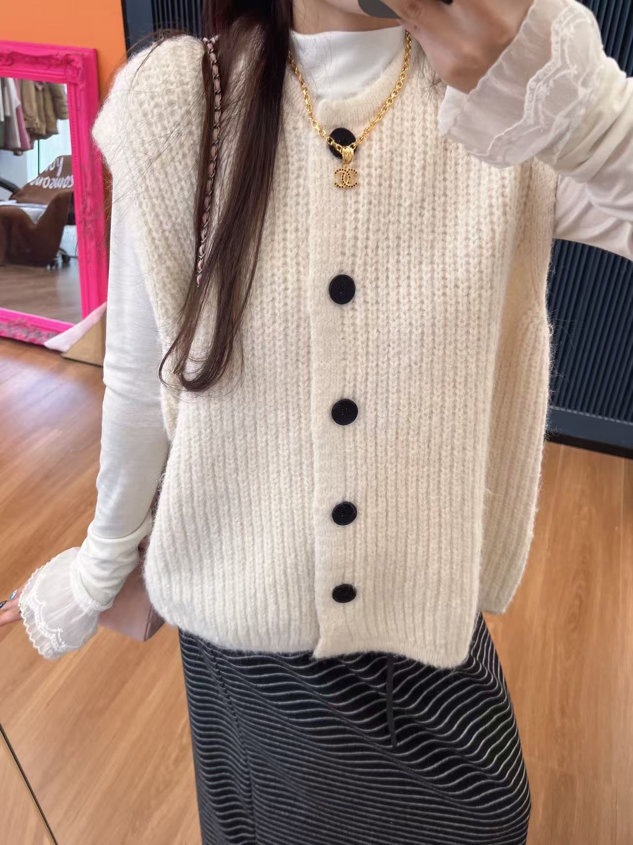 xxxwxz王希之  小众叠穿圆领无袖马甲#z2555