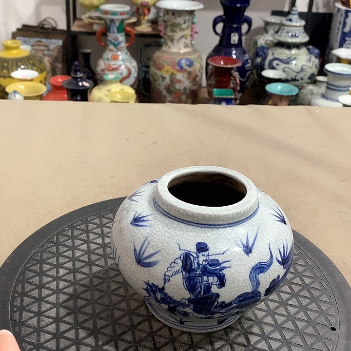 摆件博古架陶瓷摆件