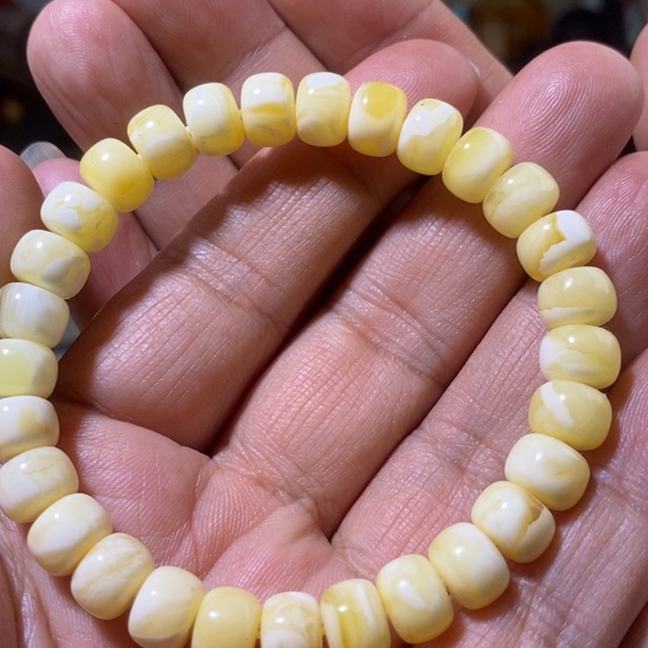 蜜蜡裸石未镶嵌配饰