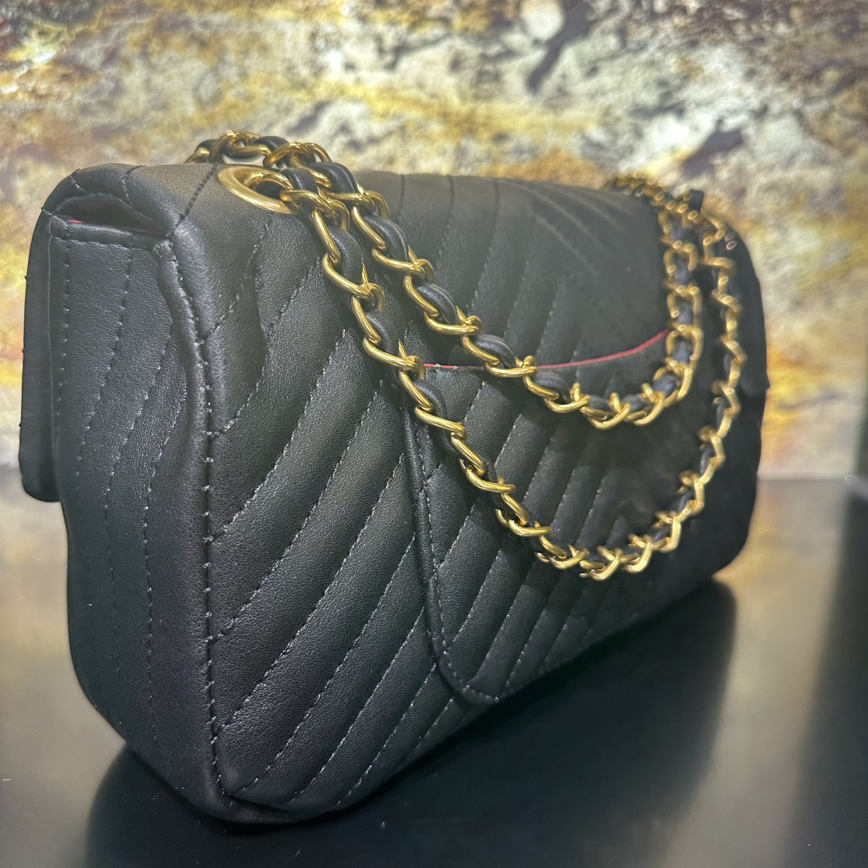 HIRMRIS手工真皮包25-551132-黑 v纹翻盖f香 黑色