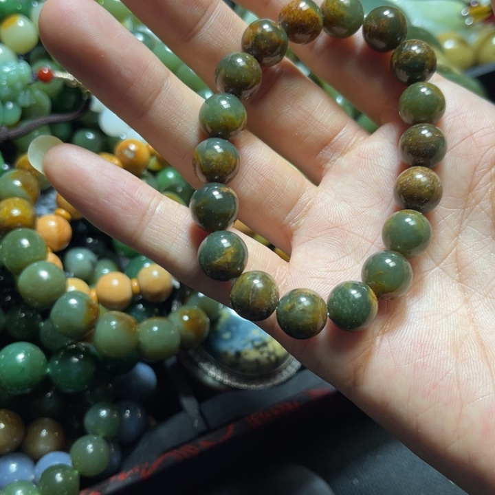 和田玉未镶嵌手链