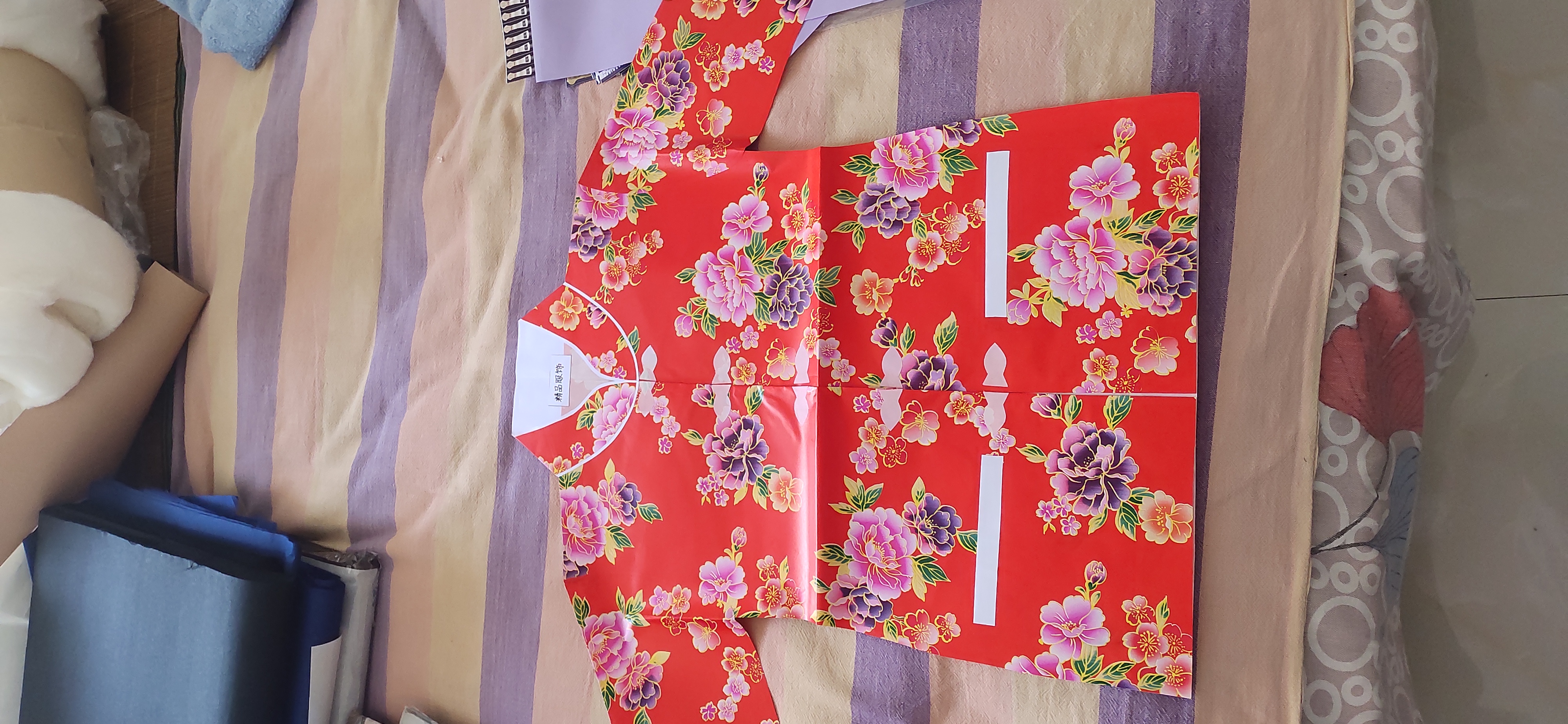 仿真板纸质碎花上衣单件薄款